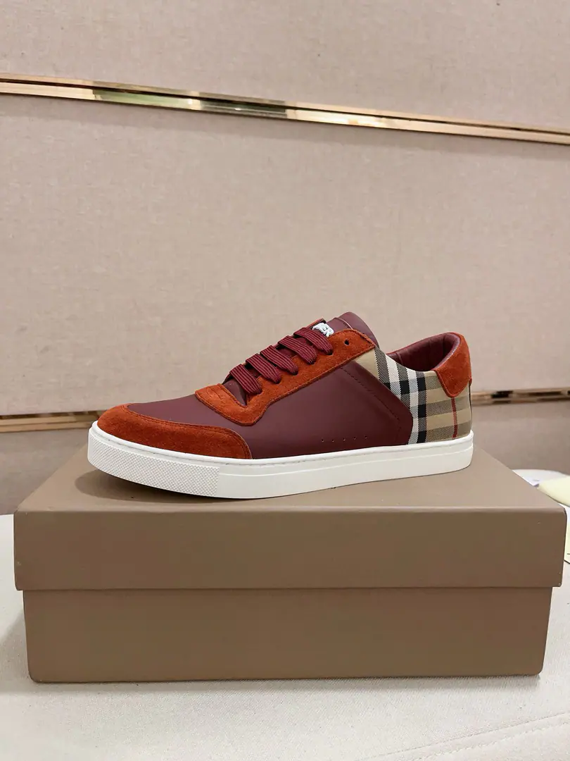 Plant prices: Top Version◾️▫️The new Barbolis' old-school low-ass sneakers., By Vintage The calf's skin is new., Decorating new brand logo. In the top of the cow's skin., Heel. Burberry Letters of the Facing logo, TPUOriginal Base！Codes:38-44. - It's a deal.45