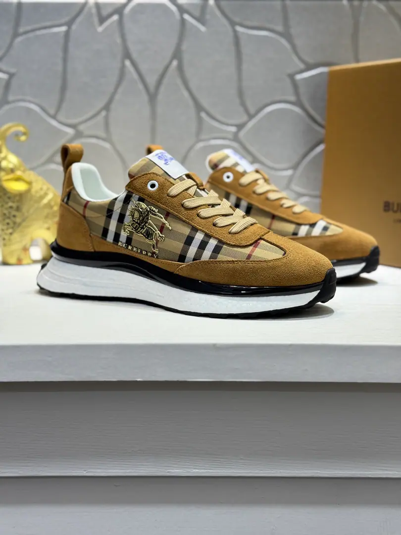Get out of the factory.【Real value】🐬🐬BURBERRY◾▫️The new Barbolis' old-school low-ass sneakers., By Vintage The tampon of the Gugs is a new act of gravy., Decorating new brand logo. And I'm gonna get some air in my dress., Slurp-resistant rubber floors.！Size: 38-44（45Custom