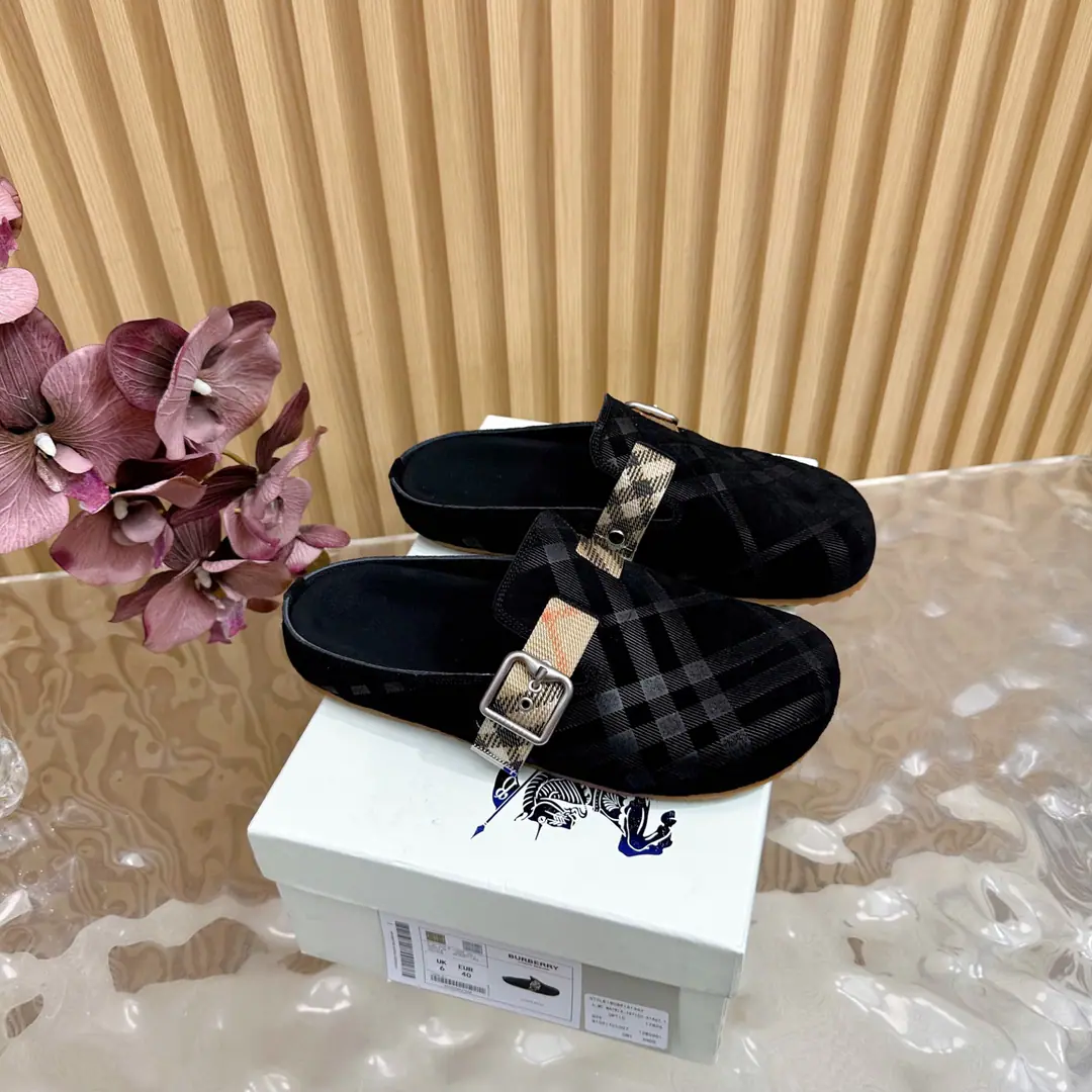 - Boboli.🍅Burberry 2025The ancient wind of the blast. Bricken slippers out of the oven. It's made of soft anti-featur., It's a work of art in Italy.. I'm putting a lot of pressure on the grid., The soles of the pressurized shoes., It's a top-end logo.. & Make modifiable B Font-button Ring, A symbolic sand with decorated flowers. Burberry Gravity. Fabulous.: Counter-featur./Bullskins. Reeb.: In silk cow. Otsumi!: TPU Codes: Female size35/41（35, 41Custom） Men38/45（45Custom） ​