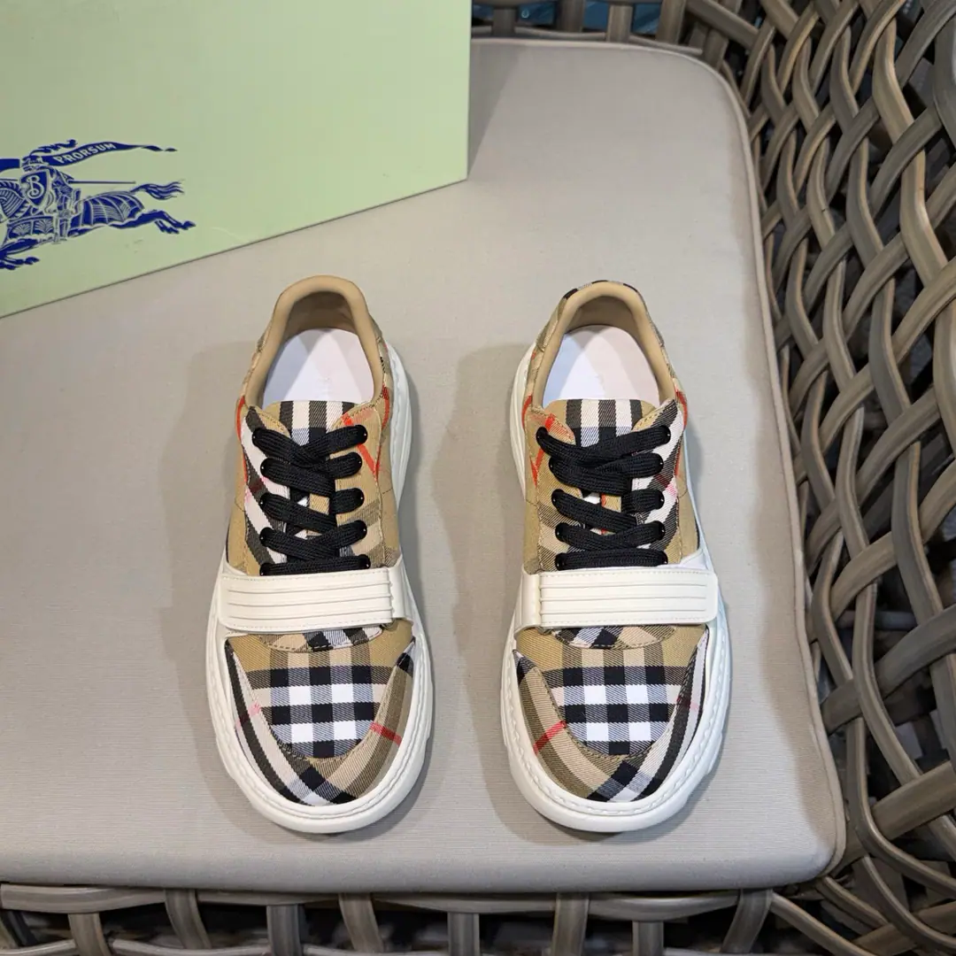 BurberryBobley's classic tats.｜Marker Vintage Gravity canvas.｜Combining with high-dense design ♪ Sneak the legs ♪｜The upper foot is light and not heavy. And it brings comfort to the feet. Size: 39-44（38.45Do it.）