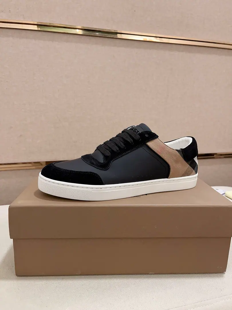 Plant prices: Top Version◾️▫️The new Barbolis' old-school low-ass sneakers., By Vintage The calf's skin is new., Decorating new brand logo. In the top of the cow's skin., Heel. Burberry Letters of the Facing logo, TPUOriginal Base！Codes:38-44. - It's a deal.45