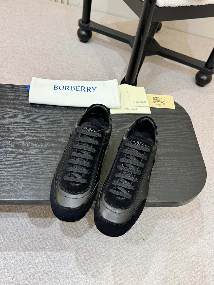 . Burberry2026The money is fresh out of the trunk., BurberryIt's a new logo., These shoes are really perfectly balanced.「Brand recognition」and「The daily reality.」. No big deal.logo, But with details, you show your taste., It's either self-dressing or gifts., It's all about the choice of not stepping on a thunder.. ✅ The material is full. Italian factory., Napa leather.+Refraction of Revelvet, The foot is so soft., The pigeons are soft and visible., No, I don't think so. ✅ Low profile branding. ColouredEKDThe Knight of Horses' logo is embroidered., You know, I don't know anything about that.. Shoe tongue.BurberryLettermark, Details of the heel stripes., It's branded everywhere.DNA ✅ Retro and functional. Streamline Regud contour, No foot-scrambling.. Light-Little-Little-Little-Little-Little-Little-Little-Little-Little-Little-Little-Little-Little-Little-Little-Little-Little-Little-Little-Little-Little-Little-Little-Little-Little-Little-Little-Little-Little-Little-Little-Little-Little-Liar-Little-Little-Little-Little-Little-Little-Liar-Line-Li-Little-Little-L-Li-L-L-L-L-L-L-L-L-L-L-L-L-L-L-L-L-L-L-L-A-L-A-L-L-A-L-A-L-A-A-N-N-N-N-A-N-N-N-N-N-N-N-N-N-N-N-N-N-N-N-N-N-N-N-N-N-N-N-N-N-N-N-N-N-N-N-N-N-N-, You're a big grip., The daily commute is free of stress. ✅ The Hundred Kings. Low-end design with long legs., - A suit., Leisure pants., Tsk., You can fit in a sports suit., Boys on duty, A couple of girls is perfect. ✅Fabulous.: Pulse/The little cow has a velvet. ✅Reeb.: In silk cow. ✅Otsumi!: Skin. ✅Colours: Black ✅Codes: Men and women35-45（35,45Custom）