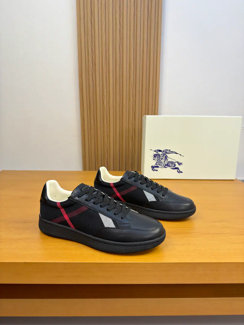 【 BURBERRY】- Boboli. High-end quality Original List·Leisure sports shoes Shoe.: Imports🔝Napa Skin., Brand totems., Shoe tongue..The brand of the car.logoCursor, Back up..Air pressure brand totem Uchi.: Water-tied cow skin. Otsumi!: It's so light.TPRRubber; Form Super-high-quality control.·- I'm doing a little work.: Highlight(High-end·- How expensive.·Slot) Size: 38-44（45, Make a reservation.)·BBR0157