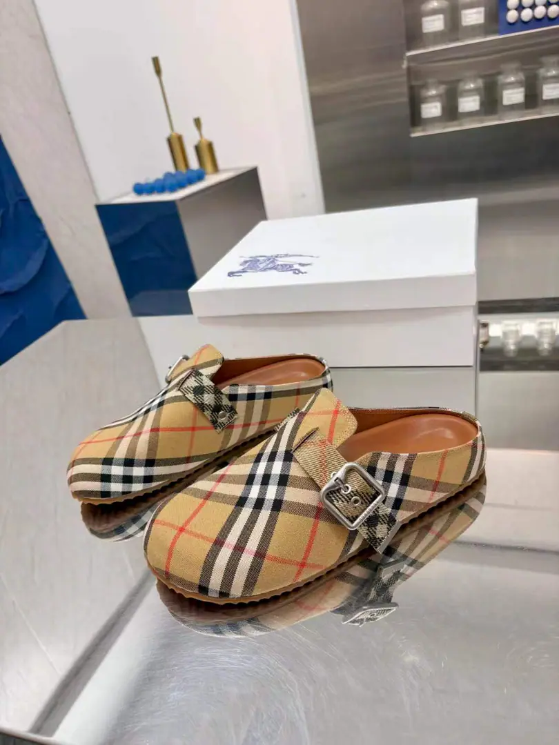 New🌈🌈🌈BurberryBobley's couple loaded a wire and put a bouquet on the slippers.🔥🔥, Recite the purchase board, 🌸🌸🌸The only one who can be a big shot. 🌺🌺 ✅Fabulous.: Cows are counter-feat. ✅Reeb.: In the sheep's skin. 🌸🌸 ✅Otsumi! 🍎🍎✅Colours: Brown., Black, Sand, Grid ✅Codes: 35-45, （35.44.45No re-election.）