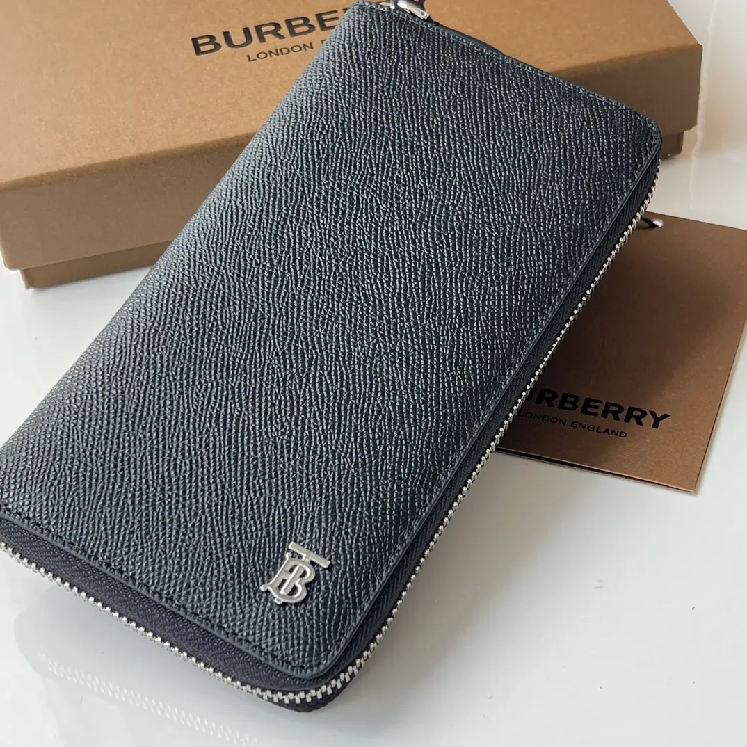 Pured leather zipper bag【B•Home.】Original Single🇮🇹～～🎉👉The big side is made of a black cow with a hand-stuffed skin., Silver metal hardware accessories, 👍Counter Quality, - I'm doing a little work.💋Physical shoot📷, 🆔🆔80626961Black, Dimensions19cm*10cm*2cm