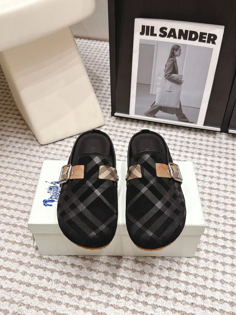 Requisition level - Boboli.Burberry Classic stroke. Blast the street bracken slippers. It's made of soft anti-featur., It's a work of art in Italy.. I'm putting a lot of pressure on the grid., The soles of the pressurized shoes., It's a top-end logo.. & Make modifiable B Font-button Ring, A symbolic sand with decorated flowers. Burberry Gravity. Fabulous.: Counter-featur./Bullskins. Reeb.: In silk cow. Otsumi!: TPU Codes: Female size35/41（35, 41Custom） Men38/45（45Custom）