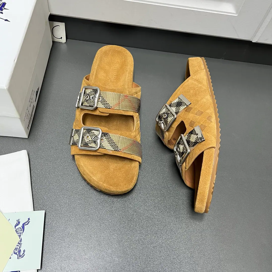 New paragraphBurberry 2026Summer men are out of money., Double rows with men slippers out of the oven., Four colors.. Use head-deck skin., I'm putting a lot of pressure on the grid., Customize branding of band designs, It's a work of art in Italy., The soles of the pressurized shoes., It's a top-end logo.. & Make modifiable B Font-button Ring, A symbolic sand with decorated flowers. Burberry Gravity. Fabulous.: Cow-faced skin. Reeb.: In silk cow. Otsumi!: TPU Colours: Black, Yellow palm., InkGreen, Mibai.4Colour Optional Codes: 39/40/41/42/43/44 COriginal Box Packaging+Dustproof bags Welcome to the order. ​