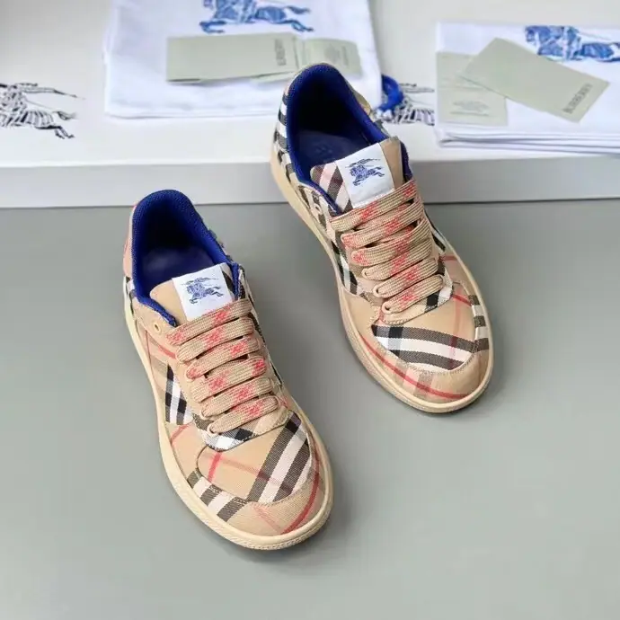 🌈🌈🌈Couple money. - Boboli.💕Burberry The money's coming out. New Gravity Terrace Couples' leisure sneakers. Three years of classic grids back., A hundred., Decorative Swirl Burberry Gear. With a lined and twig shoelace on the eye of the net., The rubber shoe bottom is a collection. Burberry Letter logo. From Burberry The classics., The necessary provision for the closet is interpreted in a branded style.. ✅Fabulous.: Original canvas ✅Reeb.: Inside the original plate., The silk cow has feet. ✅Otsumi!: TPU ✅Codes: Men and women35-46（35, 40, 41, 45.46Custom）Men's clothing plus10
