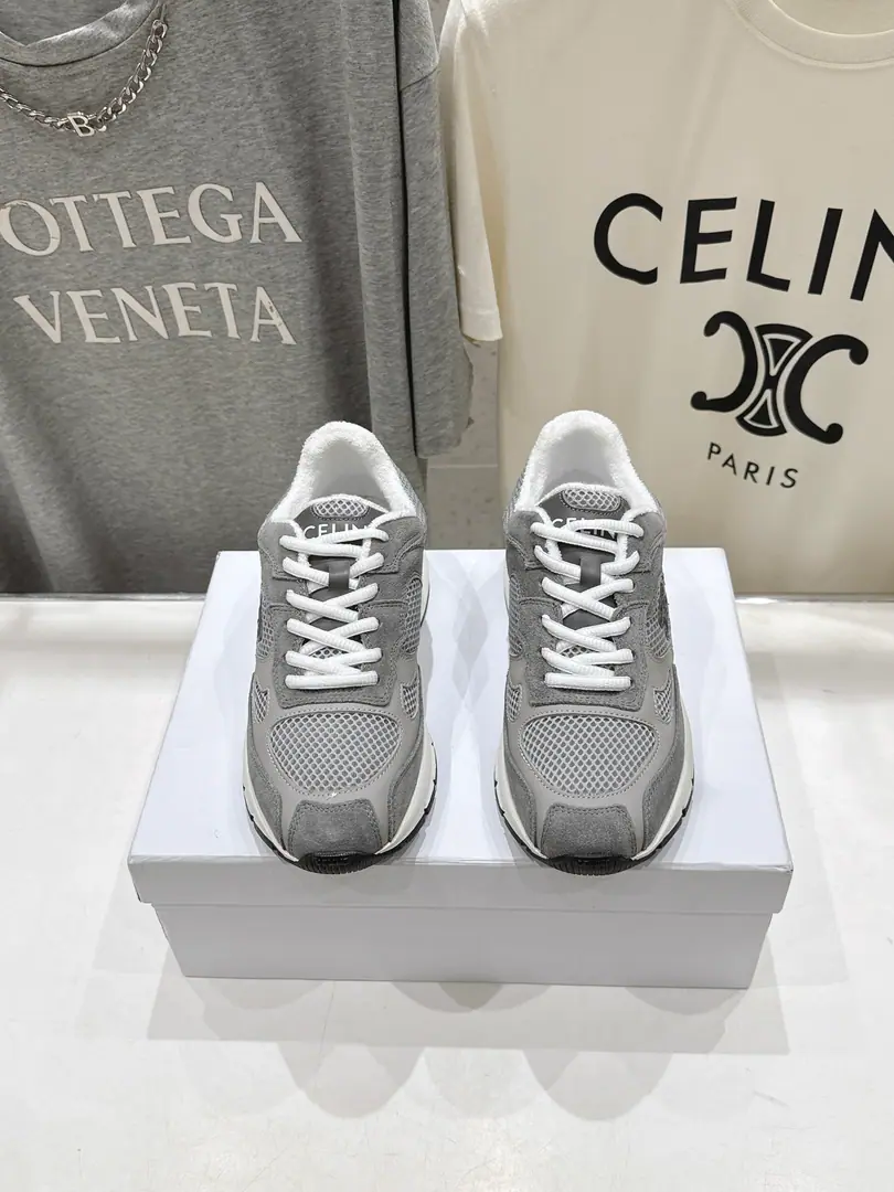 🏧𝗖𝗘𝗟𝗜𝗡𝗘Top Quality Céline's new logo is wearing leisure sneakers. The shoe-faced cow hides the cow counter-emple+The net. The original comfort net is in the inside. Original1:1Shade it.tpuOtsumi! Codes35-40 [40Make a reservation.]