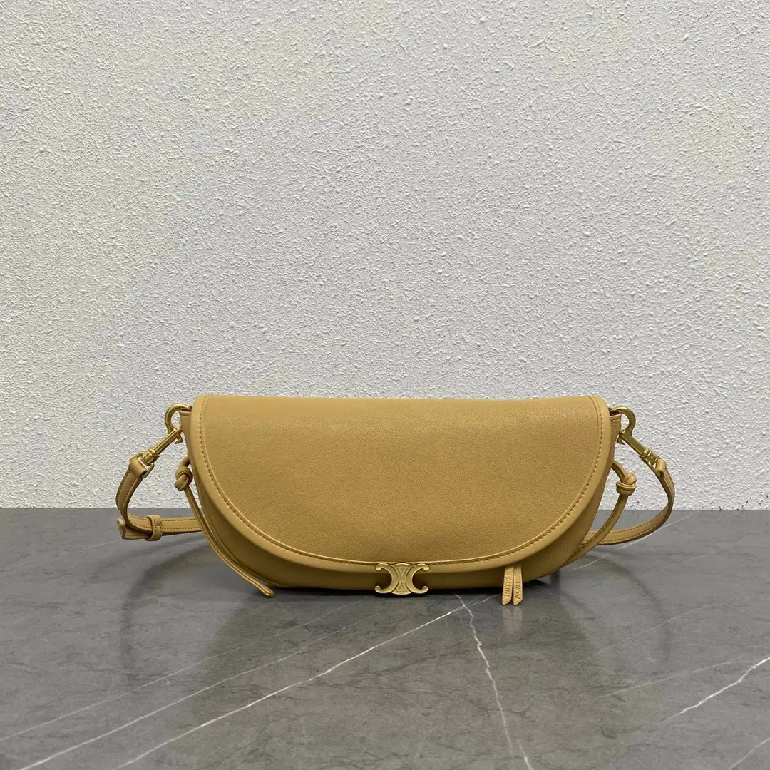 Special steel New items online. CE HALFMOON Small pocket.👜 Gentle and ancient.·The God of the atmosphere. Autumn is a great place., ♪ Spring and summer are gentle ♪ The back gets more qualitative., The older the better the better. Arc bag+Mini-Roble Gate Gold Buff. ♪ Can slant your shoulder ♪, Little guy's so friendly. It's full capacity., I'm so proud of myself. You're not going to have to go out on a daily basis.✅ Paragraph: 103737 Dimensions: 25x13x5cm