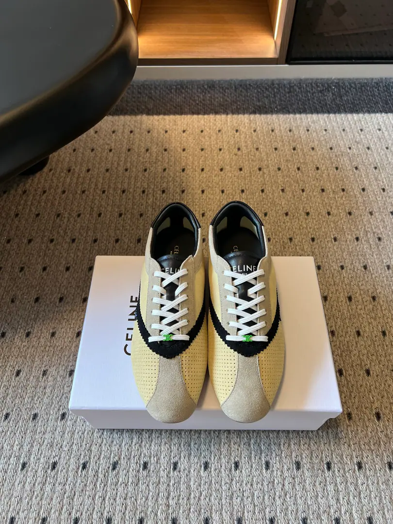 Celin*26ssThe new one in the morning and autumn. A classic German shoe with a loosely tuned ancient culture., A smooth and narrow shoe mix with a collage., I'll put a serrated stick on my shoe., Janey is wearing a copy of the re-recordic style., The multicolour system chooses to fit easily into the various types of clothing.. A long-term, old-fashioned, recreational item., I'm a man of the ancient sports and aesthetics and everyday reality., No age, no style., It's easy to create a sense of laziness., You can wear it all the time.. Shoe.: Cows are counter-feat. Uchi.: Lamb skin. Otsumi!: Original rubber floor size: 35-40Code（40Code custom is not to be changed）