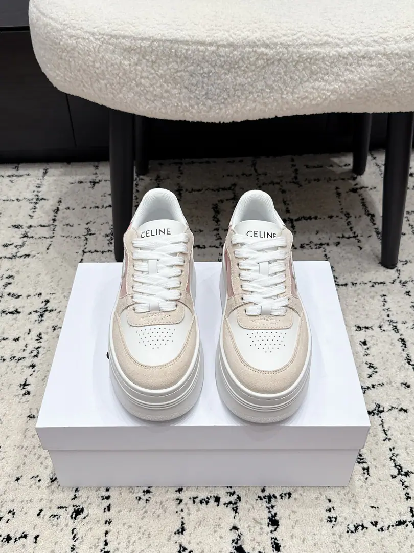 #Top Version CELINECéline. 26/Latest BlockSeries Tie it. Thick Leisure Sports shoes ‼️Upgrade It's so light.EvaOtsumi! TRIOMPHE Leather apparel, Give this to me in a moment. BLOCK The sneakers are so fresh and soothing., Loved.💖. It's called a free-for-all., No matter how much you're wearing a horn jeans,, Half-cloth or dress?, It can be easily managed., Adding a charm to your shape., Make you a fashion man.😎 ✔️Shoe.: Imported cattle skin ✔️Uchi.: The original air network. ✔️Otsumi!: UpgradeEvaThe bubble is so light. ✔️Size: #35-41（Women40.41I'll make sure I don't change it.）
