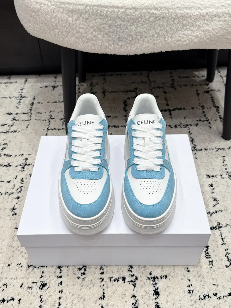 #Top Version CELINECéline. 26/Latest BlockSeries Tie it. Thick Leisure Sports shoes ‼️Upgrade It's so light.EvaOtsumi! TRIOMPHE Leather apparel, Give this to me in a moment. BLOCK The sneakers are so fresh and soothing., Loved.💖. It's called a free-for-all., No matter how much you're wearing a horn jeans,, Half-cloth or dress?, It can be easily managed., Adding a charm to your shape., Make you a fashion man.😎 ✔️Shoe.: Imported cattle skin ✔️Uchi.: The original air network. ✔️Otsumi!: UpgradeEvaThe bubble is so light. ✔️Size: #35-41（Women40.41I'll make sure I don't change it.）