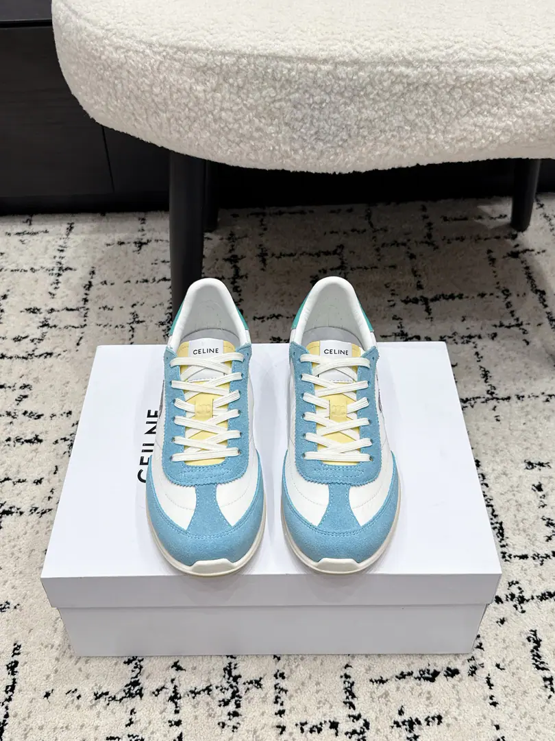 CELINE Céline. 26/ LatestRacerSeries Gump! Sports Leisure shoes. The superstar fashion masters grow grass. The classic design of the Agan Shoes never dated. It's cool and it's all about sports. Or is it a daily walk-out?, It's perfect for the match., It's easy to raise the quality of the whole thing. And these shoes are very well designed., I'm not tired of walking., Spring and summer are very breathy., Not sweaty. Whatever you're doing, go shopping., Travel or sport?, It's gonna be your best match.. ✔️Shoe.: High-swipe-black cow skins with aircloths. ✔️Uchi.: In the sheep's skin. ✔️Otsumi!: Original private model ✔️Size: #35-41(40.41I'll make sure I don't change it.)