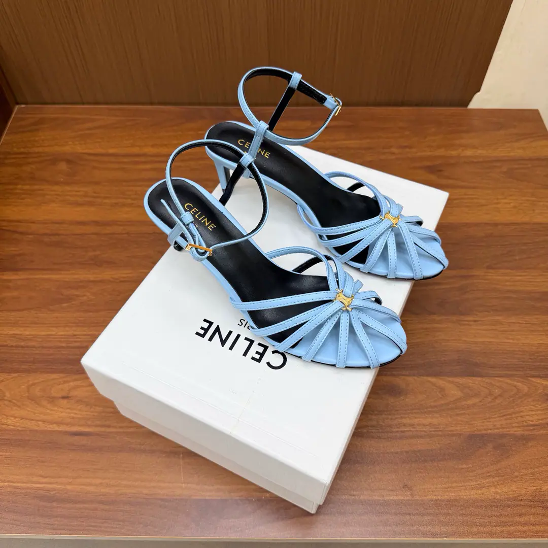 Classic long-term.📍 ◼️CelineSeymour.*Lynn!2026vsSpring and summer's latest pop-up sandal series. 【The Pig's Cage. High heels.】 Summer is a good match., That's a hell of a thing.‼️The ancient points are full of fashionable faces.‼️Original procurement development, Still highest output, Reverting original customizes the regenerative sense…… ❶Fabulous.:Customize cattle skin ❷Uchi.:Import of sheep skin ❸Foot.:Import of sheep skin ❸Otsumi!:That's a big import. ❹He's tall.: 6CM（Can do8.5cm） ❺Packaging:Original package ❻Codes:35-42（40, 41, 42Custom without re-offer）