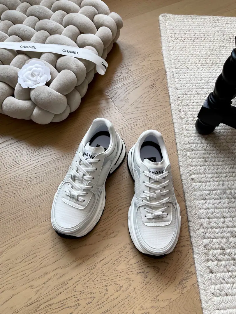 Chanel 26cThe new spring, the new sneakers.！ Top Version！We'll have to sell it first. Shoe-face original customized materials The inside sheep. Original Base Codes: 34-41 「34 40 41Customize or not change」