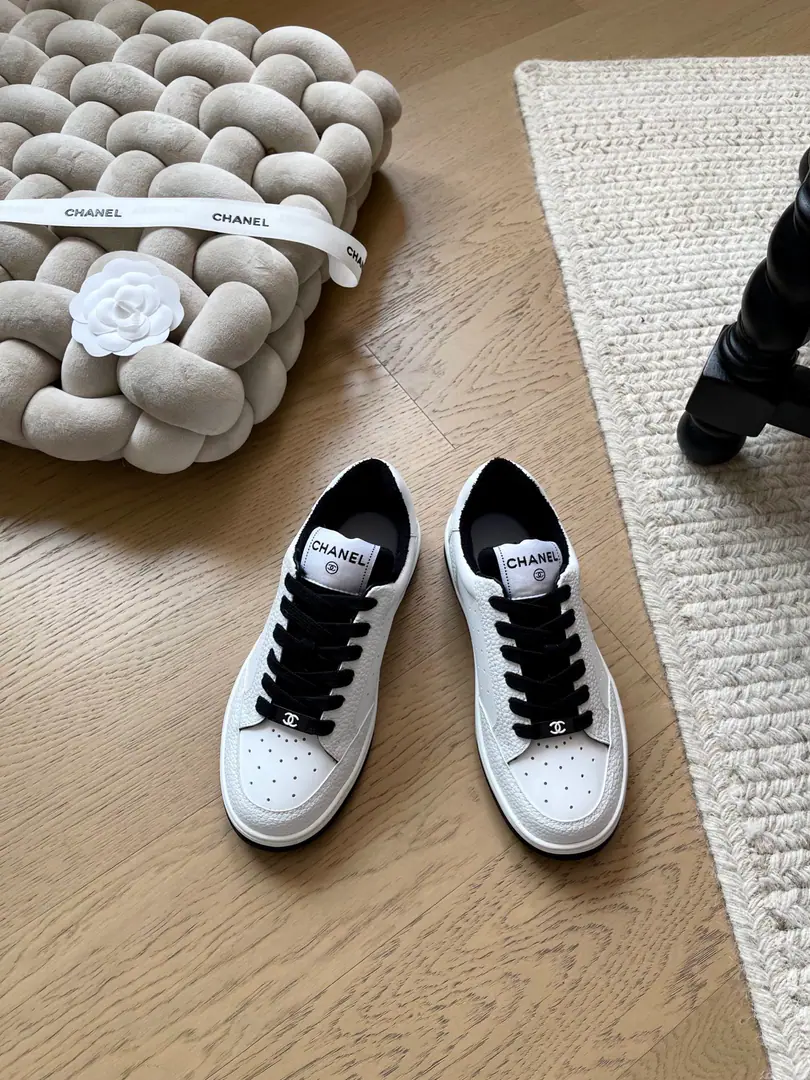 Chanel New colored leisure shoes.！ Top Version！We'll have to sell it first. Shoe-face graffiti/Lamb skin. The inside sheep. Original Slide Bottom Codes: 34-41「34 40 41Customize or not change」