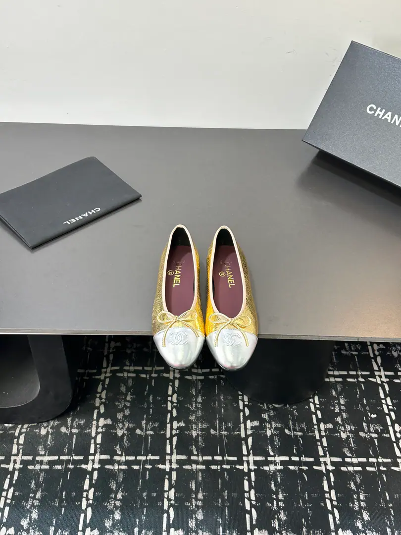 chanelLittle Chanel's top-quality electric kite and ballet shoes. Flat soles. Fashion Monograph The eternal classics remain elegant..It's a beautiful style. Star Red feet everywhere. Luxury Undefeated pop original copy, Shoe.. Import mixed sheep skin The inside sheep., Codes35-39（34 40 41 42 43I'll make sure I don't change it.）