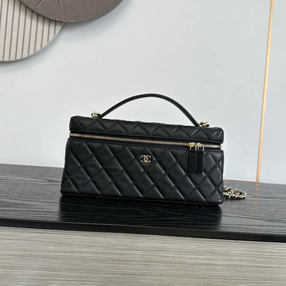《Cross-section25cmHandbag.》<Caviar.🐮Pee.＞BlackOHANEL🚩🚩🚩26BAdvanced Handicrafts 🌠🌠🌠LpBox.miniNo. No.🖤Advanced HandicraftsLPThe old money is a good thing when you're eating a well-packed lunch box., - It's a grinding resistance., I don't worry about wear or tear.～The cross-sectional sprawl is falling apart., Horizontal zipper., The inside and the inside of the big one is super-intelligent., ProMax+Pizza.+The makeup is all light.[Cool.R]Light gold metal binaryCLow profile atmosphere.～Bring your own short handle.+🉑️We'll take the skin off and wear the gold chain.[Beauties.R]With all the French names on your hands, you can see.～The slashing back is a relief., I can't make any mistake with the commuters.！Dimensions: 25cm