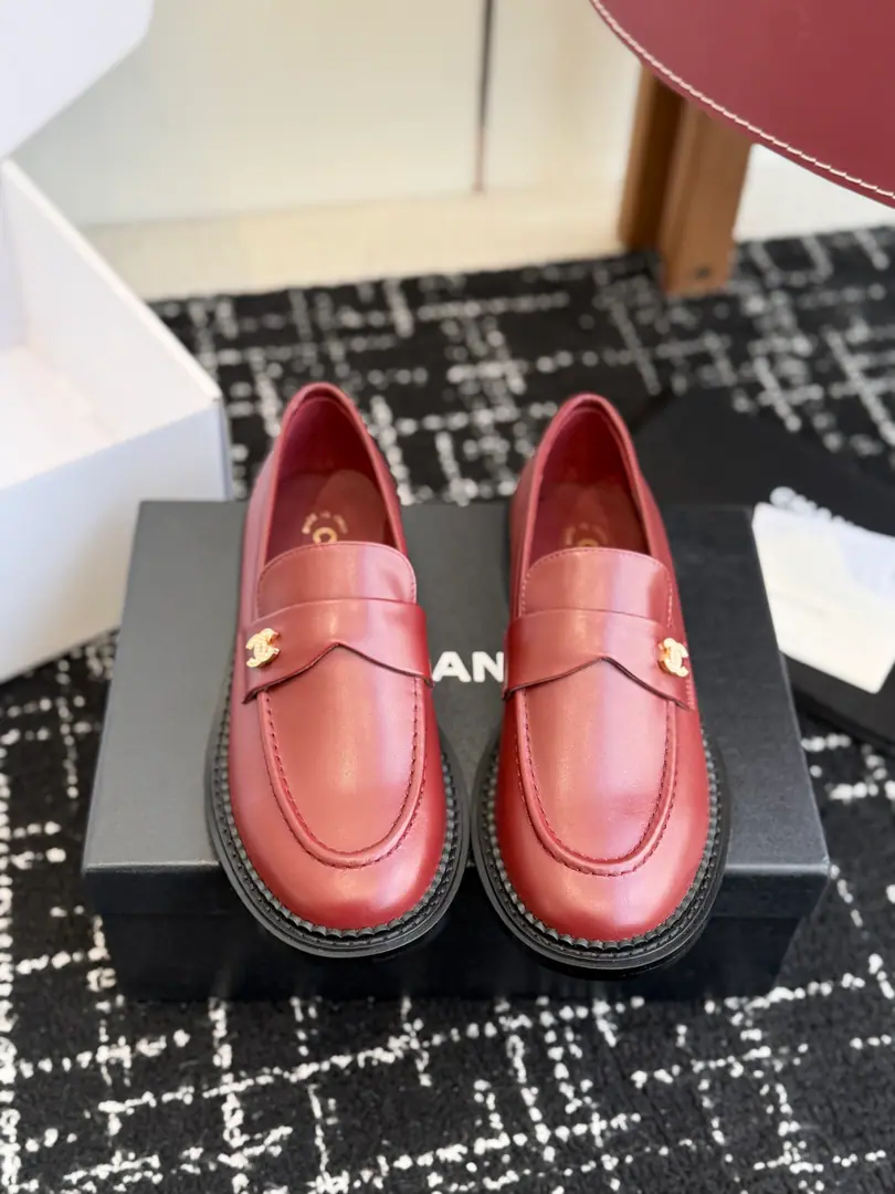 Requisition level（⚠️Synchronise Action✈️Box） Chanel 25ss Kaori! New paragraph Little Liam Foo shoes. Single shoes, autumn winter. The Han family must have money to pay for it. The goddess series., I'm a great lady with a fragrant character., It's super patient., It's too hard to resist., Hearts.ing…… Shoe.: Importing cow skin Importing a bouquet of hide. Original Open-Fixing hardwarelogo Uchi.: A mixed-meat sheep. Otsumi!: Italy is a big-ass country. Size: #35-41（40 41 I'll make sure I don't change it.）