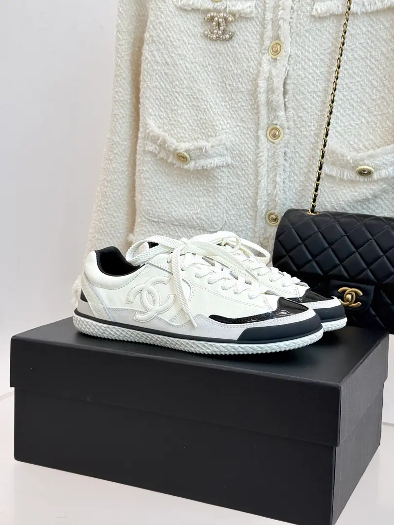 🏧𝗖𝗛𝗔𝗡𝗘𝗟A top sports and leisure shoe. Top-level requisitioncocoGirls must go., You can always trust Yang's eyes.！ The original shoe face custom-made cow skin. Importing air-for-sheep skin comforts. Original rubber sliderTPUOtsumi! Size35-41 [40.41Do it.]