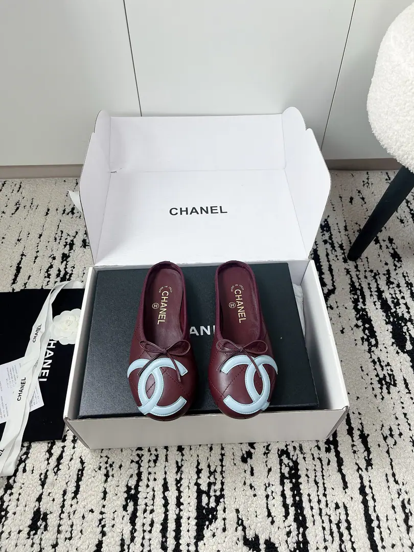 🏧𝗖𝗛𝗔𝗡𝗘𝗟Top Classic. Good-looking. The original customized the skin of the lamb. The inside feet are all sheep's skin. The original is a big-ass model. size: 35-41 [40/41Custom] [⚠️Need a plane box.+10