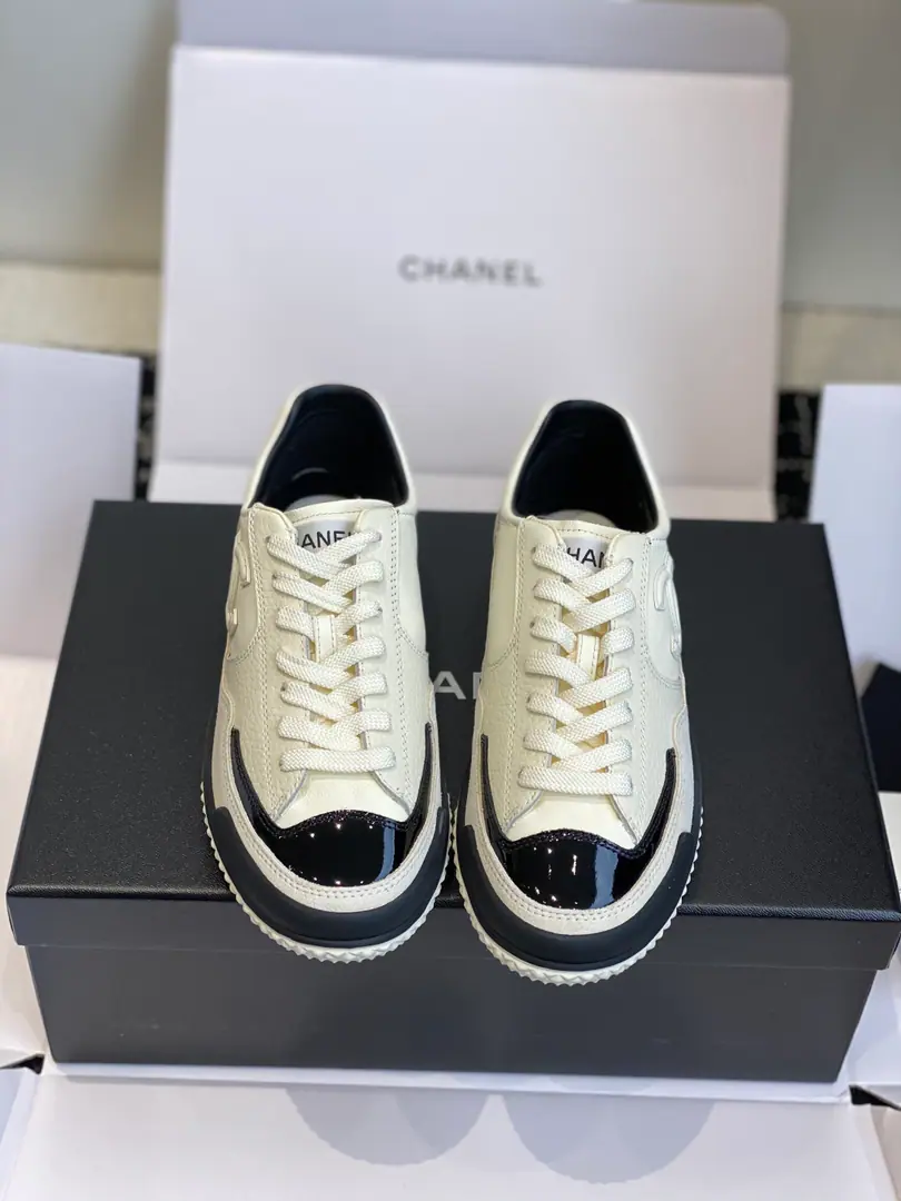 Dong-hoon's sub-purchase level（⚠️Synchronise Action✈️Box） ChanelChanel. 25K Pandas are colored. - Tetsu. Leisure Sports shoes Baseball shoes. Original procurement development Make the goods. Kaori! CHome. Another big blowout in the counter., The love of the young sisters of the Red Boss., The social networking platform's all about it., The human spirit is so high, it's so hot., Seeing this time always brings up the girl's inner claim to fashion. The latest. Leather. Classic Black & White Colour You're a big fan of the way you're going. It's easy to handle. Fabulous.: Original customized import of head-level cattle skin Uchi.: Customize imports of soft sheep skin Shoes under the sole.: Original modeling of slide-resistant rubber material Bottom: 2CM Size: 35-41（40 41Make a no-refund order.）