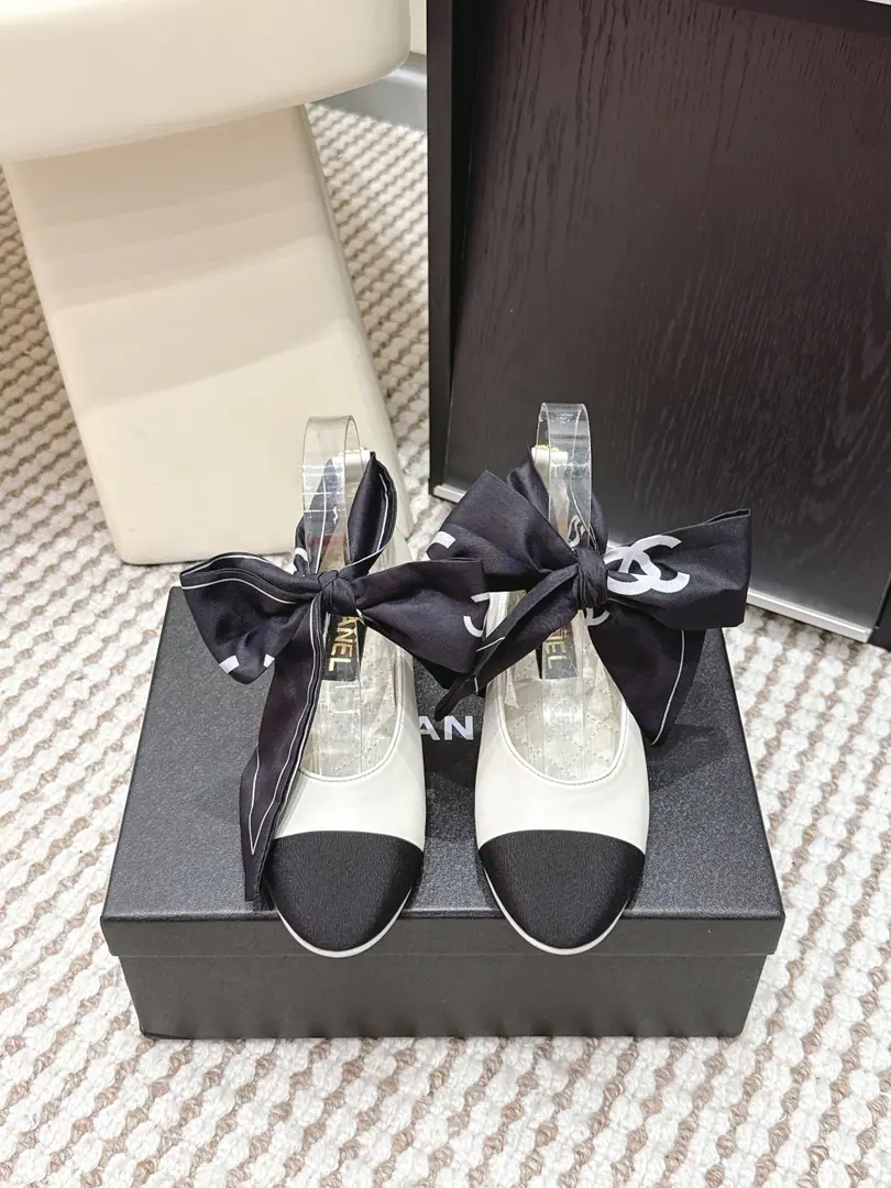 Requisition level chanel 2026LatestssBlast bow. Floor Mary Jane. Single shoes. The counter.【Positive grade】Version！！ Black sheep skin. The Thin Legs., The upper foot is amazing.！ It's great..A lot of stars., The big bloggers recommend it. Otsumi!: Italy is a big-ass country. Foot.: Import of sheep skin Size: #35-39 （40Make a no-refund order.)