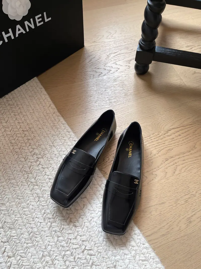 Chanel New doubles.CLeFlell Shoes.！ Top Version！We'll have to sell it first. Shoe-faced cow skin. It's a little sheep's skin inside. That's a big one. Codes: 34-41「34 40 41Customize or not change」