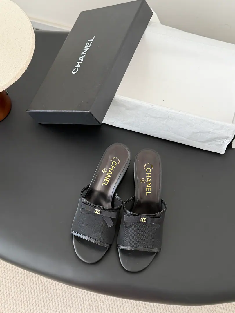 Chanel 26KThe new spring and summer butterfly is a thick and damp web. The family's always been a noble name. It's a great sense of excellence.！The upper foot is very...nice～ Very, very, very, very, very, very, very, very, very, very, very, very, very, very, very, very, very, very, very, very, very, very, very, very, very, very, very, very, very, very, very, very, very, very, very, very, very, very, very, very, very, very, very, very, very, very, very, very, very, very, very,！It's beautiful.！ Size: 35-39（Other code custom is not to be changed）