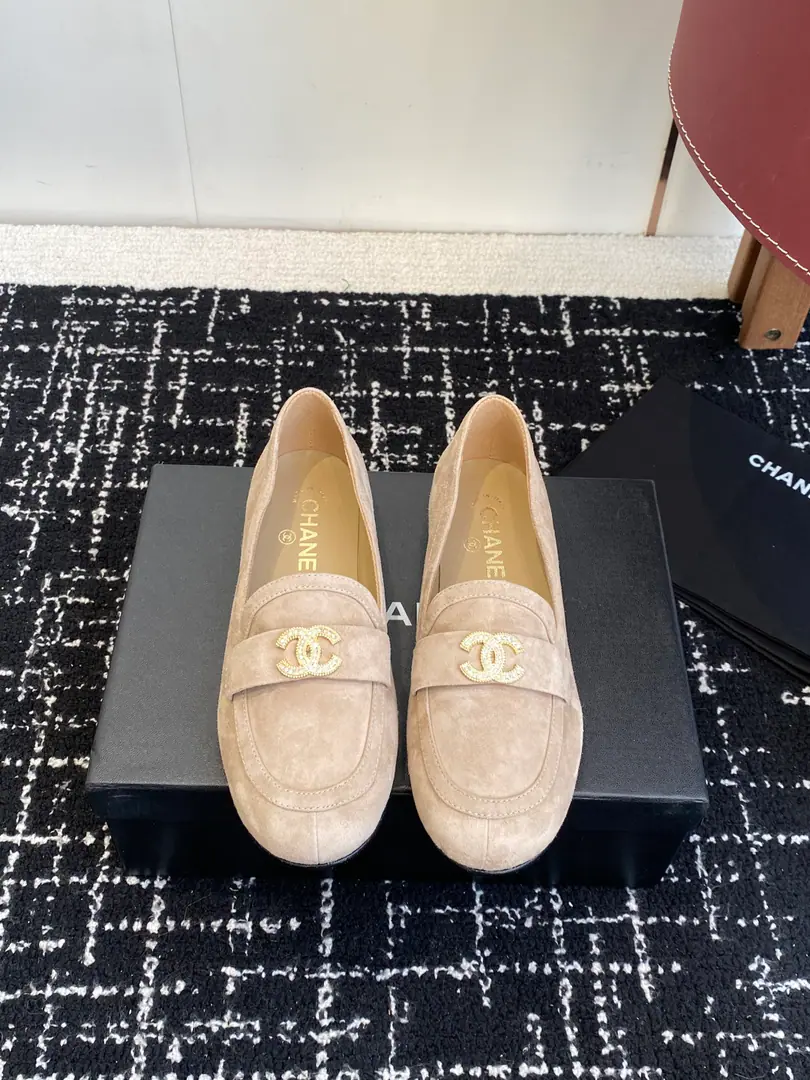 Requisition level Chanel 25ss Kaori! New paragraph Little Liam Foo shoes. Single shoes, autumn winter. The Han family must have money to pay for it. The goddess series., I'm a great lady with a fragrant character., It's super patient., It's too hard to resist., Hearts.ing…… Shoe.: Importing cow skin Imports, skins Original Open-Fixing hardwarelogo Uchi.: A mixed-meat sheep. Otsumi!: Italy is a big-ass country. Size: #35-41（40 41 I'll make sure I don't change it.）