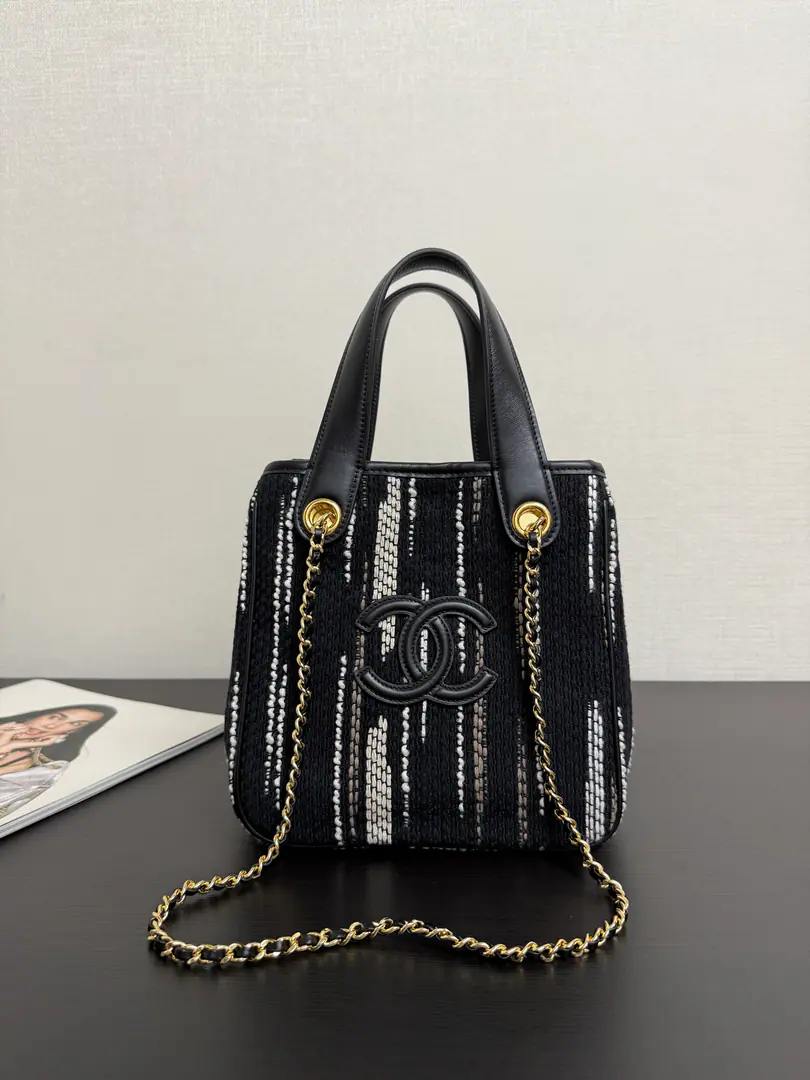 Scheduled 26BThe basket.tote size: 20.5*21*15cm 99617