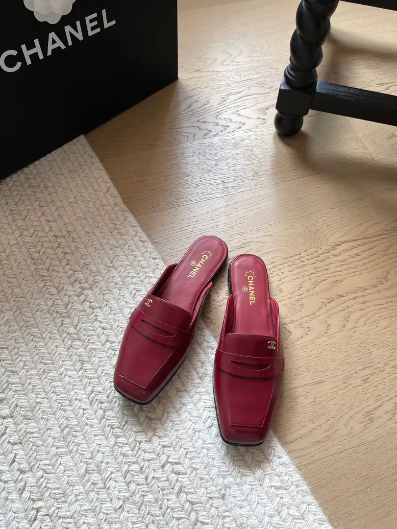 Chanel New doubles.CLeFlell Shoes.！ Top Version！We'll have to sell it first. Shoe-faced cow skin. It's a little sheep's skin inside. That's a big one. Codes: 34-41「34 40 41Customize or not change」