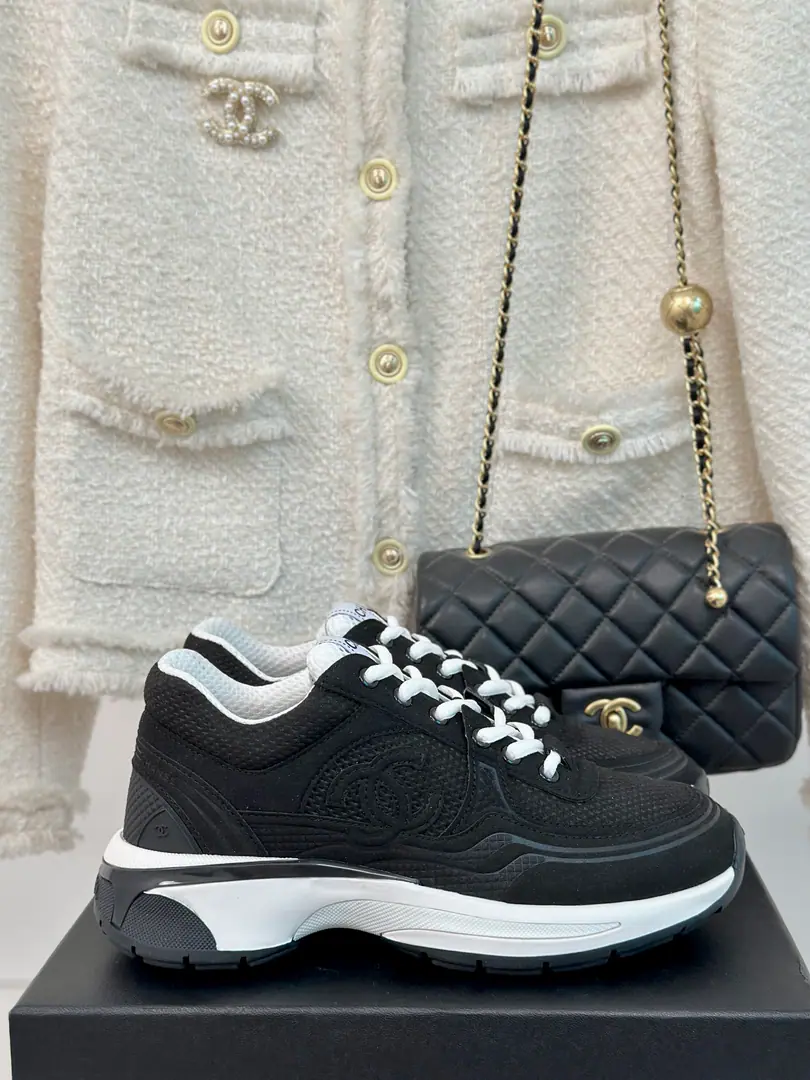 🏧𝗖𝗛𝗔𝗡𝗘𝗟Top Quality The classic golden horn./King of Silver Horn. DoubleCA couple of ancient lovers.👫Sports shoes It's a big show.“The king's sneakers.”♪ Finally come to life ♪. Shoes are imported and supplied.‼️ Extremely high end-of-life rate The material is very expensive. Or is that a penny a penny a penny? No water. Distinguishing market traffic It's not like our family. Couple size.35-46 Same paragraph for men and women [Women41.42/Men38.46Do it.]