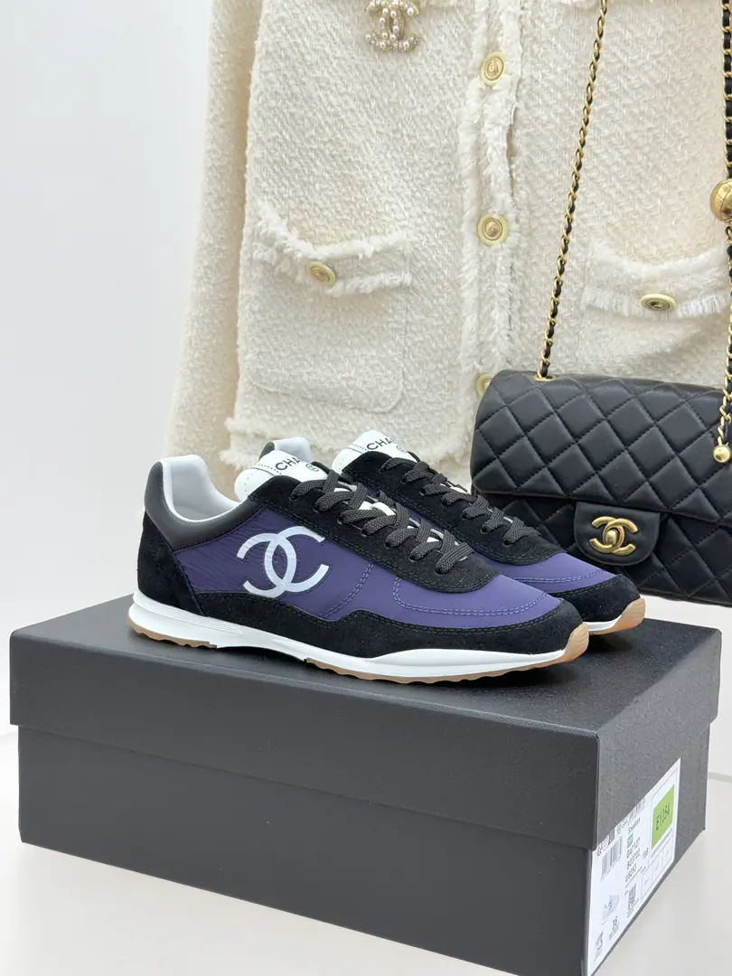 🏧𝗖𝗛𝗔𝗡𝗘𝗟 DoubleCLeisure sports shoes The shoe is washed with water./Cows are counter-feat. The insides are all sheep's skin. Original Open MolliumTPUOtsumi! size: 35-40 [ 40Custom ]