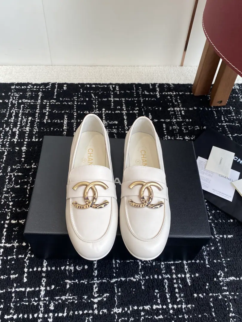 Requisition level Chanel 25ss Kaori! New paragraph Little Liam Foo shoes. Single shoes, autumn winter. The Han family must have money to pay for it. The goddess series., I'm a great lady with a fragrant character., It's super patient., It's too hard to resist., Hearts.ing…… Shoe.: Importing cow skin Original Open-Fixing hardwarelogo Uchi.: A mixed-meat sheep. Otsumi!: Italy is a big-ass country. Size: #35-41（40 41 I'll make sure I don't change it.）