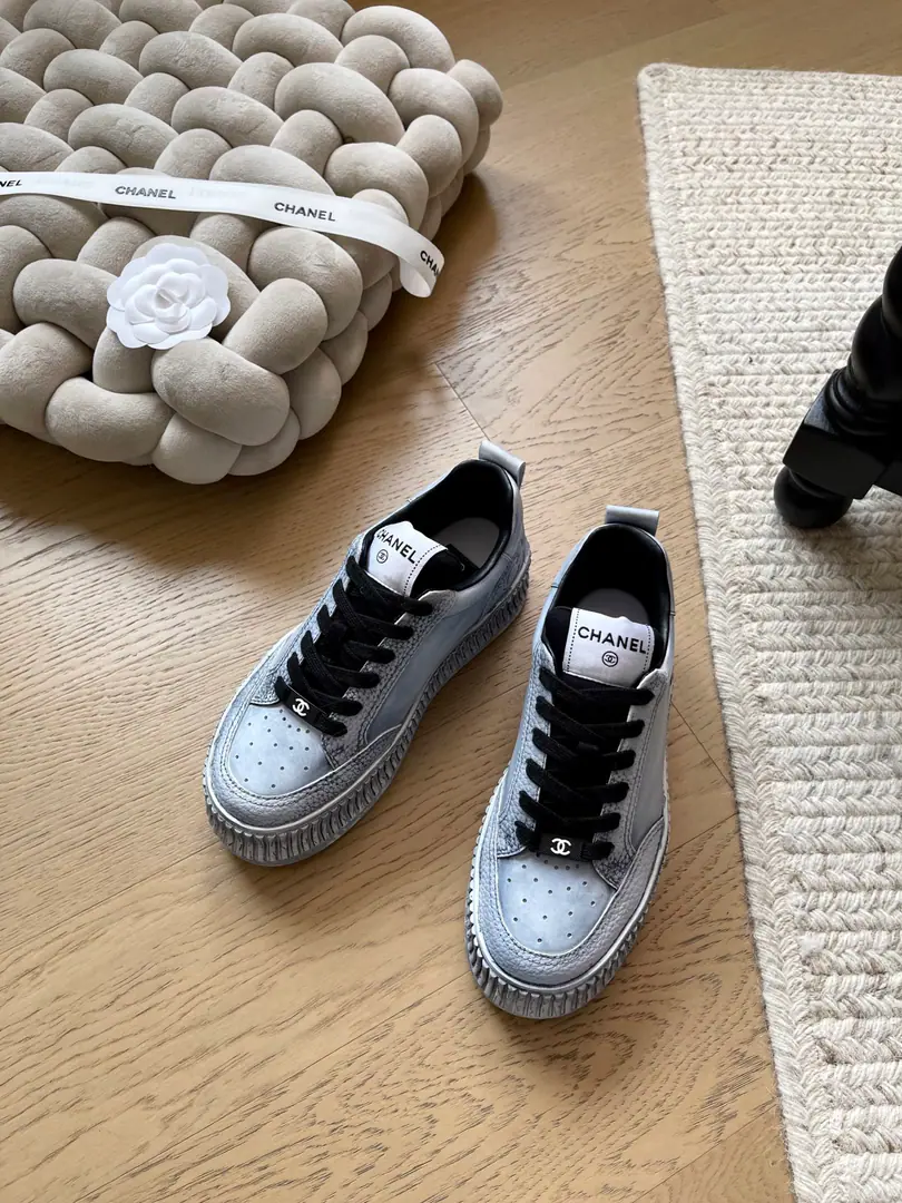 Chanel The colored thick panda biscuits. The little one's welfare.！Super-show leg-long short-term fun.👏 You can't pick a guy on your feet. Just do it. Almost.5cmThickness~ The Prince! Shoe.: Bullskins. Uchi.: Lamb skin. Codes: 34-41「Customize or not change」