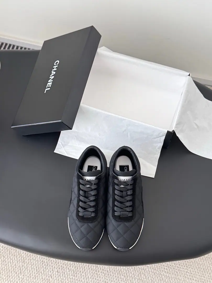 Get out of the factory. Chanel 25CNew Drinkles. A hundred white shoes. The formula is not wrong. The combustible mix is full of energy. Sideprintlogo Nice foot. Shoe-face original customized materials Original Base Size:35-40