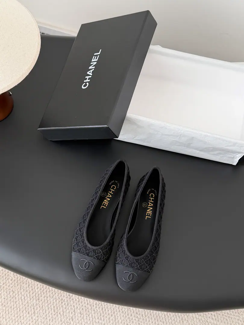 Chanel 26SNew ballet shoes. Original1:1Repeat It's a classic. It's perfect with pants and skirts. The little round head is well designed and well-modified., The fairies must have them.！ Codes: 35-39 The other numbers are certain.