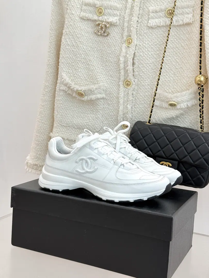 🏧𝗖𝗛𝗔𝗡𝗘𝗟The new panda wears leisure sneakers..TopcocoGirls must go., You can always trust Yang's eyes.！ The original cow skins are the same as the anti-featur material. The original imported into the air network. Original OpenTPUBottom of Group Size:35—41 [40.41Do it.]