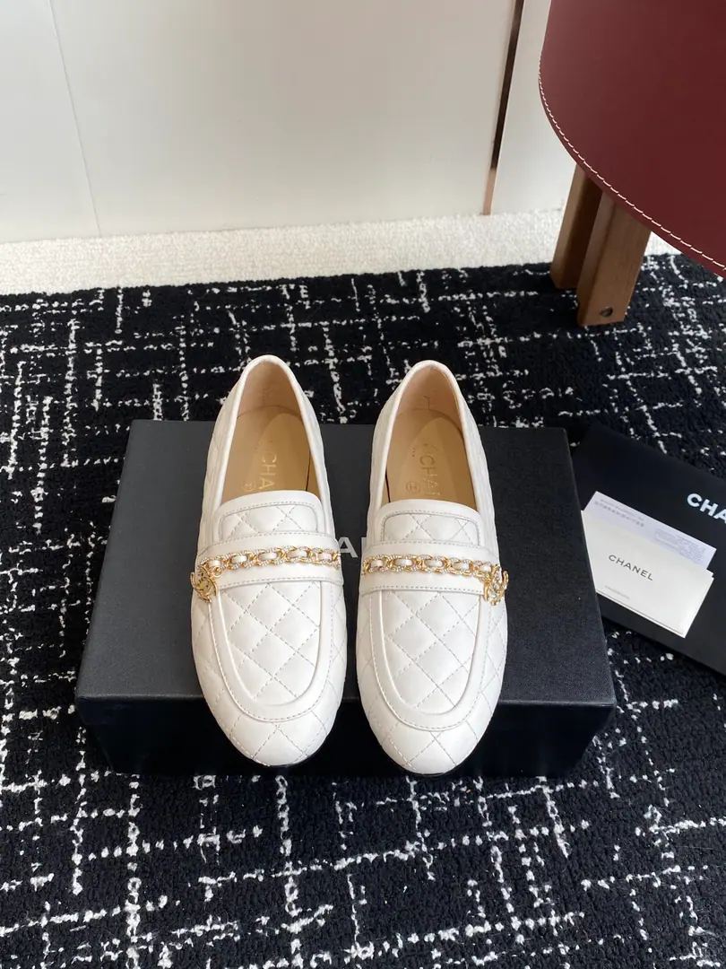 Requisition level Chanel 25ss Kaori! New paragraph Little Liam Foo shoes. Single shoes, autumn winter. The Han family must have money to pay for it. The goddess series., I'm a great lady with a fragrant character., It's super patient., It's too hard to resist., Hearts.ing…… Shoe.: Import of sheep skin Original Open-Fixing hardwarelogo Uchi.: A mixed-meat sheep. Otsumi!: Italy is a big-ass country. Size: #35-41（40 41 I'll make sure I don't change it.）