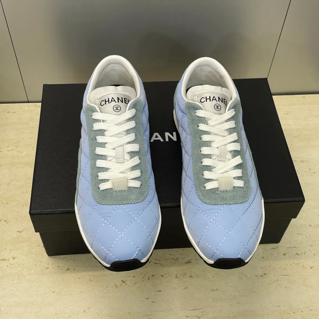 Plant prices CHANEL Chanel.2026The new Jell-O-In-Kin electric embroidery with Agan's leisure shoes. It's a little letter.logoThe round-headed sports dads. Material:I'll import a cow's skin on my shoe./Import sheep, skin.+In the skin of the sheep.+Double LayerTPU- The bubble. Size:Female size35-42(40.41.42Custom without re-offer)