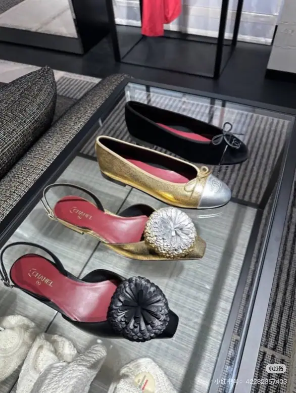 Chanel｜26CThe sandals of the mountain.