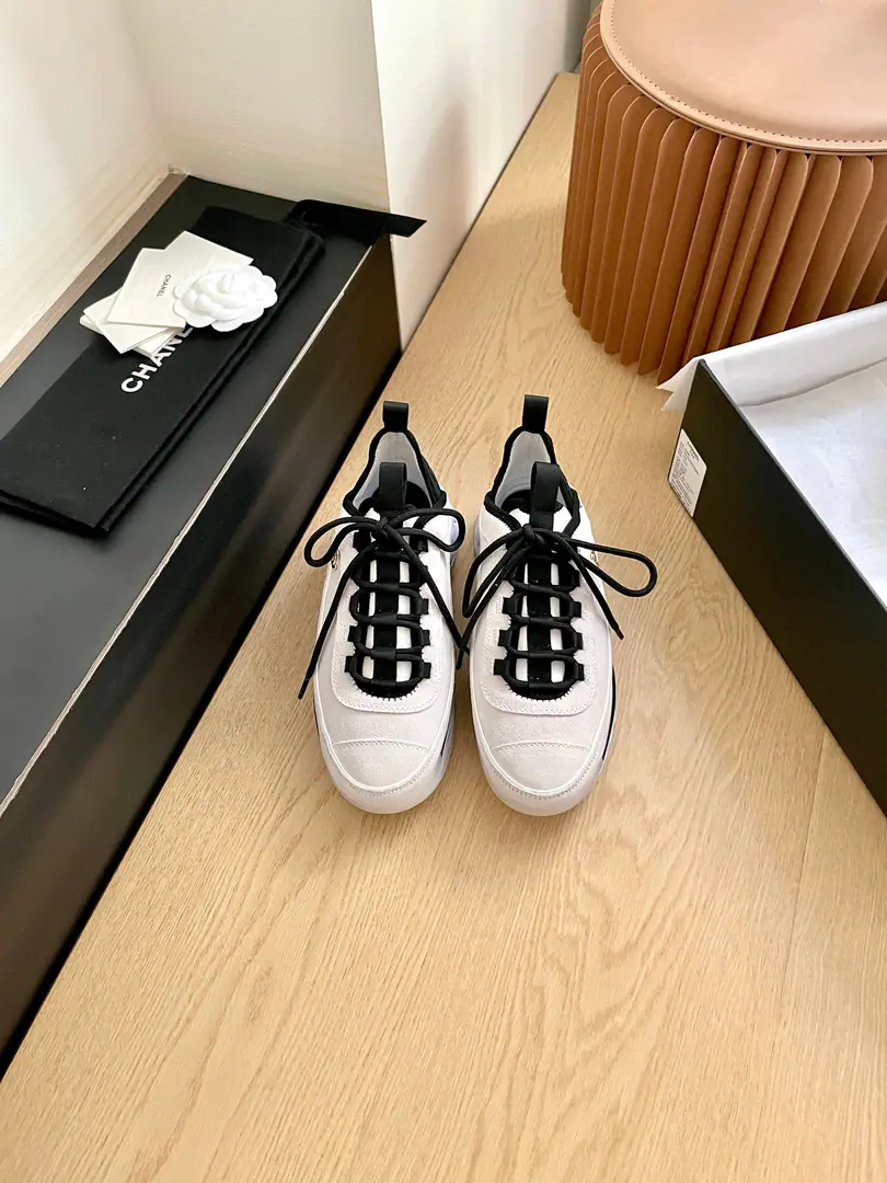 Chanel I'm a classic sports shoe. The counters were almost unattended., I can imagine the intensity of the explosion.🙀🙀It's a long time ago, I think, a long time ago.⚡⚡⚡The object is totally gone., A night of red books. INS.. Various social platforms, VariousｌｏｏｋShow Fabulous.: Fly face., In the air network. Codes: 35-41 （Women41It's the same price as a man.➕10）
