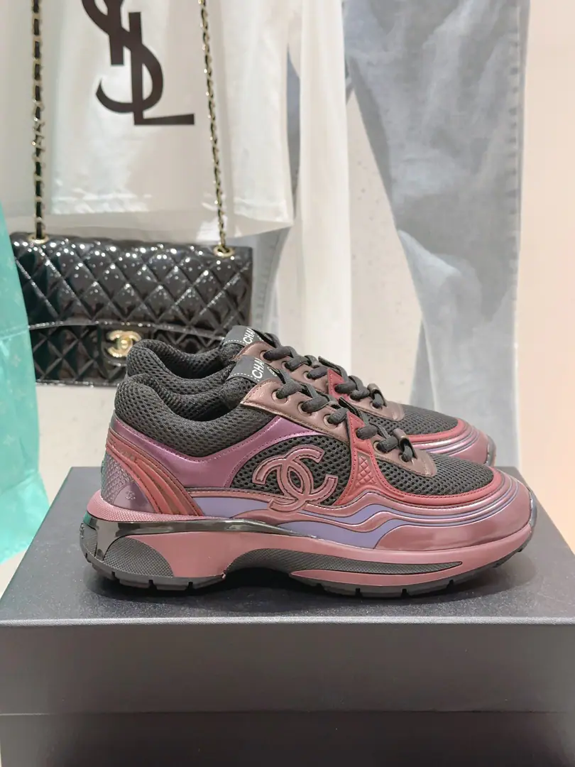 🏧𝗖𝗛𝗔𝗡𝗘𝗟Top Quality The classic golden horn./King of Silver Horn. DoubleCA couple of ancient lovers.👫Sports shoes It's a big show.“The king's sneakers.”♪ Finally come to life ♪. Shoes are imported and supplied.‼️ Extremely high end-of-life rate The material is very expensive. Or is that a penny a penny a penny? No water. Distinguishing market traffic It's not like our family. Couple size.35-46 Same paragraph for men and women [Women41.42/Men38.46Do it.]