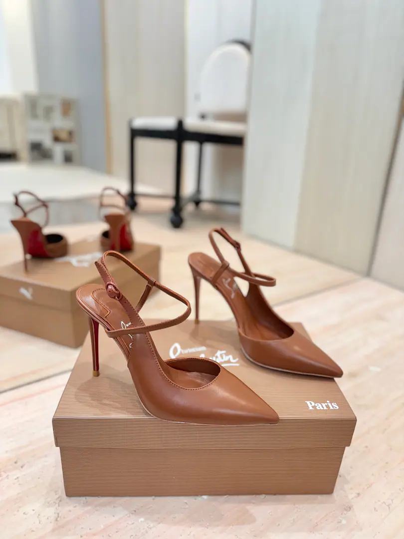 Plant price 𝐶ℎ𝑟𝑖𝑠𝑡𝑖𝑎𝑛 𝐿𝑜𝑢𝑏𝑜𝑢𝑡𝑖𝑛Red bottom heights and series.🍷🍷 （Classic.） The texture stubble is wearing the style of Baltha. It's a lot softer in the quality skin., You're a skinny man., Put on the length of the limara leg.～♪ The depths ♪, It's a good insight.! Walk, - Let's go.. Customized, ♪ The sculptor ♪ ♪ Shining the enchanted red bottom ♪, ♪ Write the fragrant romance ♪！ 【Material】 ✅Uchi.: In the sheep's skin. ✅Otsumi!: The original is really a big one. ✅Colours: 7Colour. Come to color the card. ✅Codes: 34-42 (34.40.41.42No re-election.） ✅He's tall.: 10.5cm