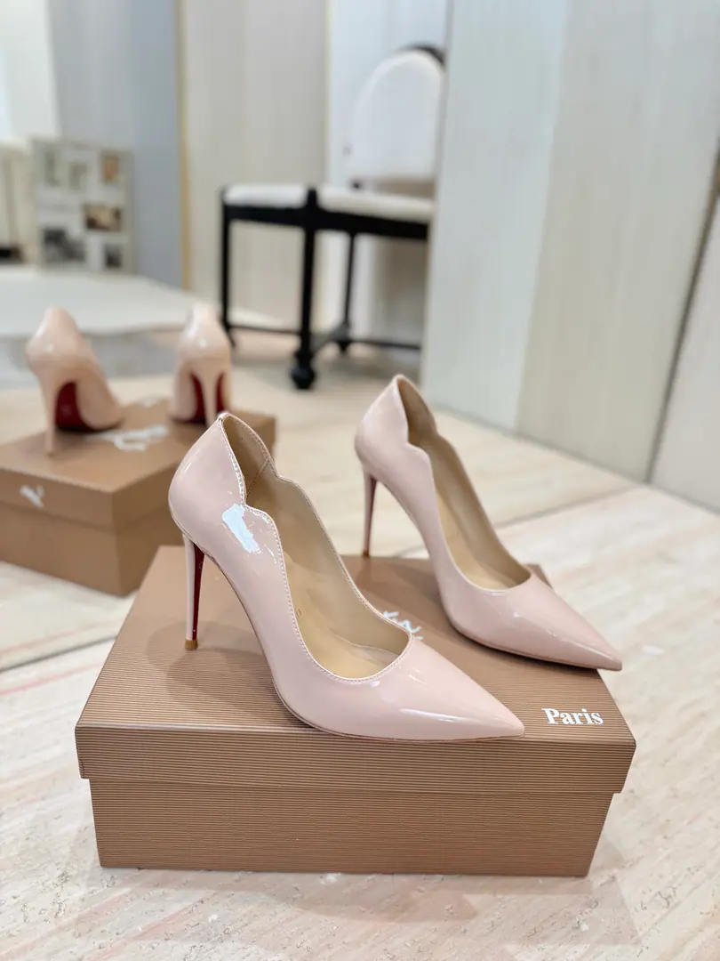 Plant price 𝐶ℎ𝑟𝑖𝑠𝑡𝑖𝑎𝑛 𝐿𝑜𝑢𝑏𝑜𝑢𝑡𝑖𝑛Red bottom heights and series.🍷🍷 Waves and shoes.（Classic.） The texture stubble is wearing the style of Baltha. It's a lot softer in the quality skin., You're a skinny man., Put on the length of the limara leg.～♪ The depths ♪, It's a good insight.! Walk, - Let's go.. Customized, ♪ The sculptor ♪ The bright face brings bright light.,. ♪ Shining the enchanted red bottom ♪, ♪ Write the fragrant romance ♪！ 【Material】 ✅Uchi.: In the sheep's skin. ✅Otsumi!: The original is really a big one. ✅Colours: 11Colour. Come to color the card. ✅Codes: 34-42 (34.40.41.42No re-election.） ✅He's tall.: 10.5cm
