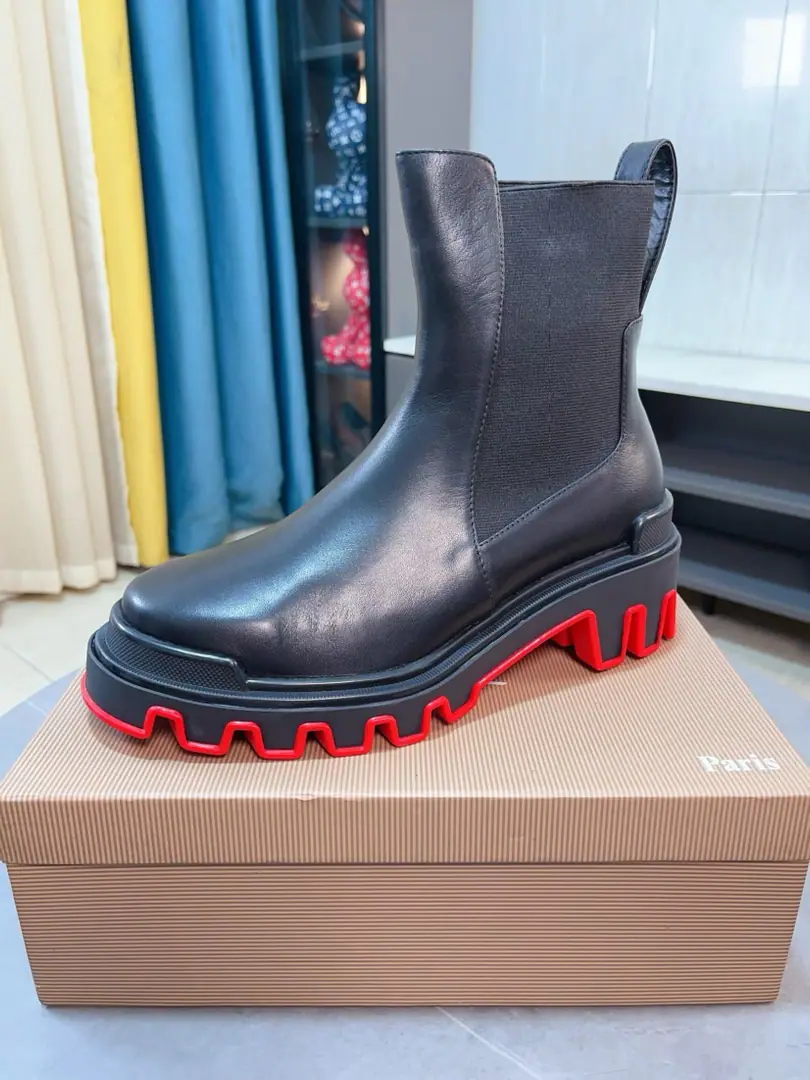 Get out of the factory.🌸🌸CL New shoes. Ko Gang!Christia* Loubouti* Red bottom shoes. GREGGO - The man's Oxford shoes. Official sales price Use imported cattle skin/- The bright side./ The scaffolding of the high-silence reflector skin is made. A little light-faced tip-up. Signal Red Bottom, A very personal shoe. In the original cow skin. The original Italian is a very big one.. - Fine work. ♪ And bring you the luxury ♪ ♪ The stale strategist is the one that stands ♪, GREGGO- The man's Oxford shoes. The Oxford Shoes for the city., Standard leather shoe code number: 38～44# （45🉑️Do it.）