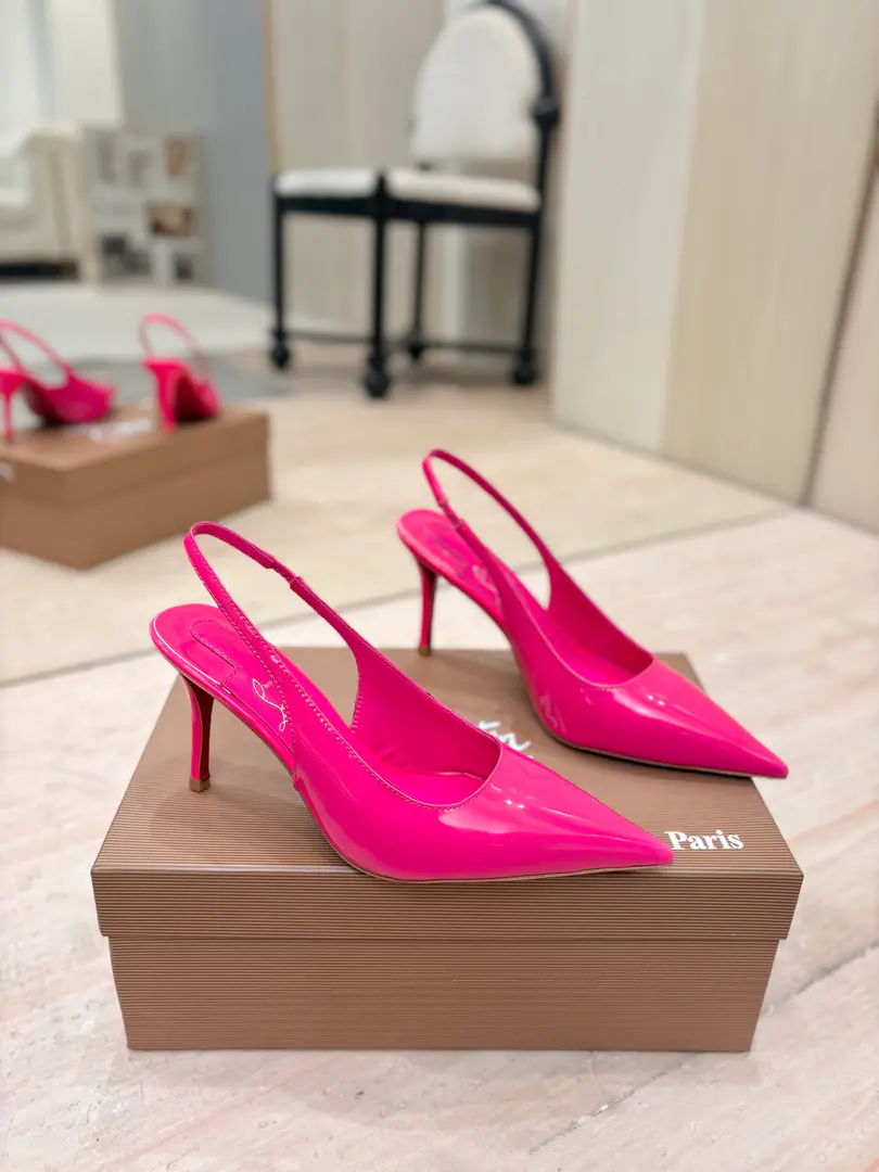 Plant price 𝐶ℎ𝑟𝑖𝑠𝑡𝑖𝑎𝑛 𝐿𝑜𝑢𝑏𝑜𝑢𝑡𝑖𝑛Red bottom heights and series.🍷🍷 The back empty sandals.（Classic.） The texture stubble is wearing the style of Baltha. It's a lot softer in the quality skin., You're a skinny man., Put on the length of the limara leg.～♪ The depths ♪, It's a good insight.! Walk, - Let's go.. Customized, ♪ The sculptor ♪ The bright face brings bright light.,. ♪ Shining the enchanted red bottom ♪, ♪ Write the fragrant romance ♪！ 【Material】 ✅Uchi.: In the sheep's skin. ✅Otsumi!: The original is really a big one. ✅Colours: 11Colour. Come to color the card. ✅Codes: 34-42 (34.40.41.42No re-election.） ✅He's tall.: 8.5cm