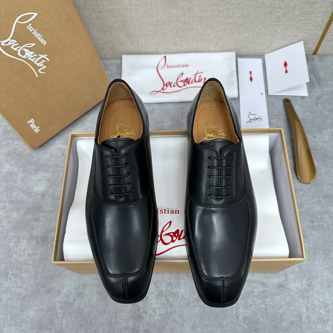 💋💍 CL New shoes. Christia* Loubouti* Red bottom shoes. GREGGO - The man's Oxford shoes. Official sales price Use imported cattle skin/- The bright side./ The ball is made from the side. A little light-faced tip-up. Signal Red Bottom, A very personal shoe. In the original cow skin. The original Italian is a very big one.. - Fine work. ♪ And bring you the luxury ♪ ♪ The stale strategist is the one that stands ♪, GREGGO- The man's Oxford shoes. The Oxford Shoes for the city., Elegance lines and classic contours are eternal charms.. Black paint leather with fine eye-sucking., More holistic shapes add a few points of excellence.. The long shoes are designed with grace., Little high-banded shoe-eye buttons are even more sharp., It's invisible.. The base of the foiled shoe is designed to provide a light foot-shoeing., Elegance, ♪ And it's a beautiful look ♪. It's a very good feeling.. Standard leather shoe code number: 39～44# （38.45.46🉑️Do it.）